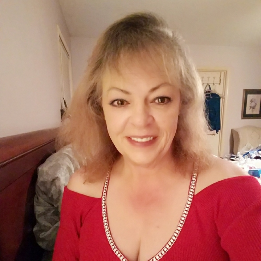 Meet your Posher, Suzette